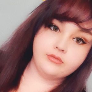 Meet your Posher, Crystabella